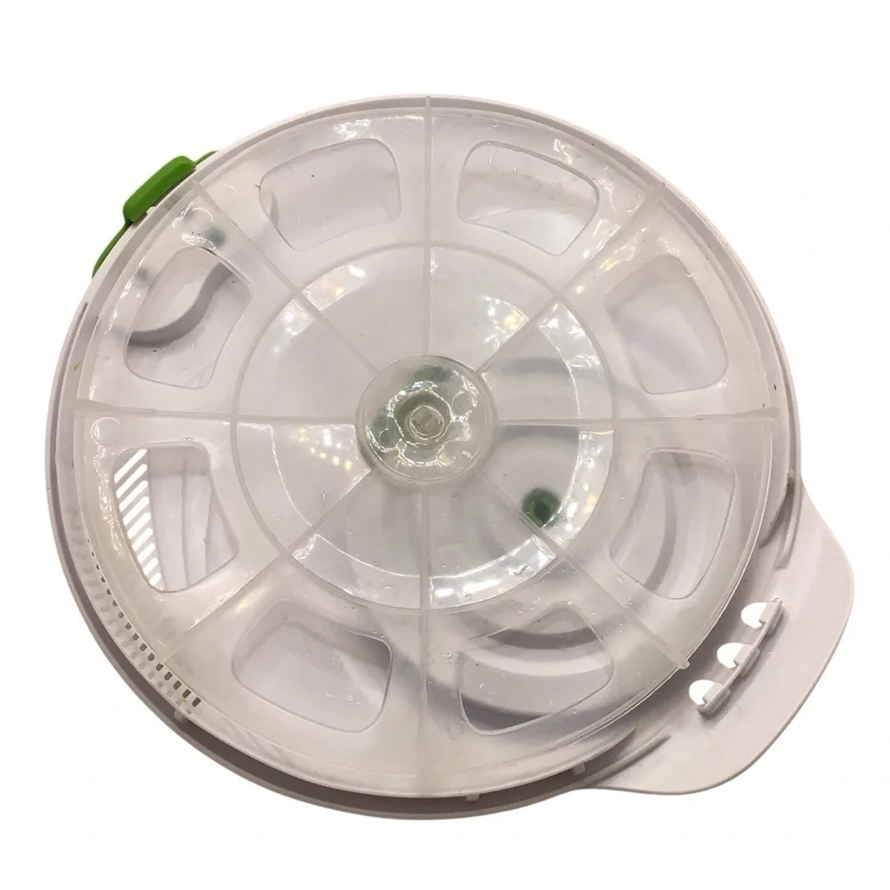 Mainstays Salad Spinner 4 Quart Green Easy Spin Rotary Handle.